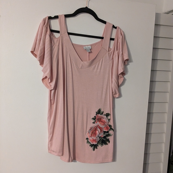 Avenue Blush Pink Cold Shoulder Embroidered Flower Top - Picture 2 of 6